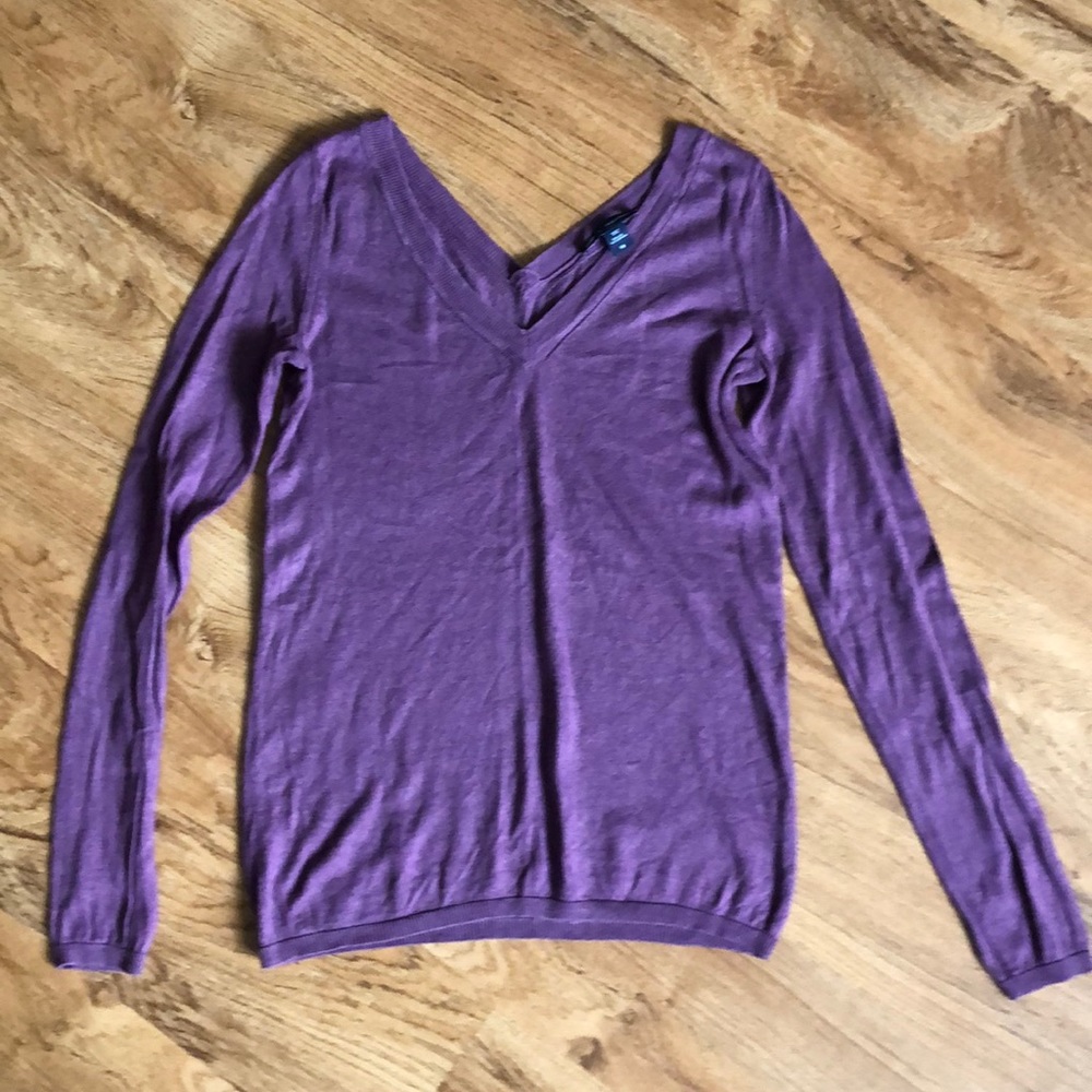 Silk and cashmere vneck sweater